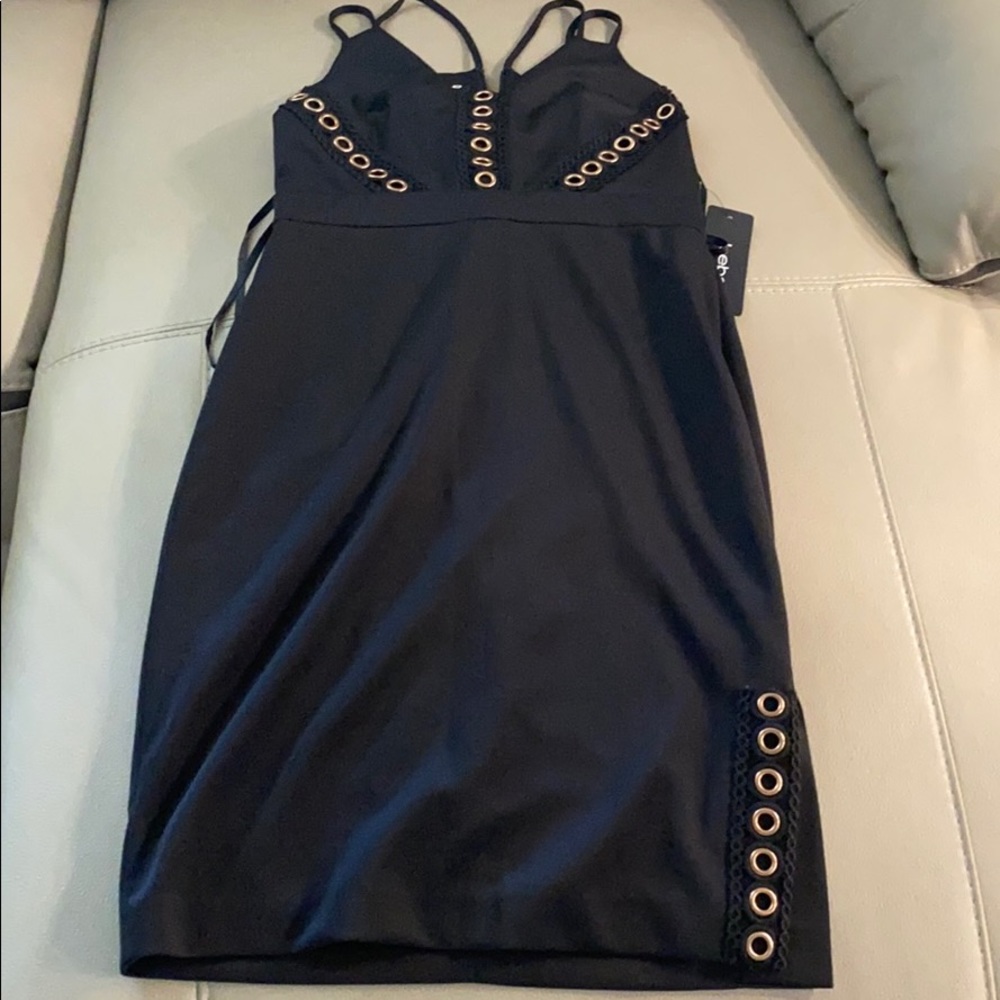 BEBE NEW DRESS - Picture 3 of 7